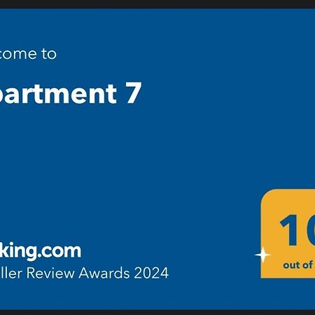 Apartment 7 ノヴィ・ヴィノドロスキー エクステリア 写真